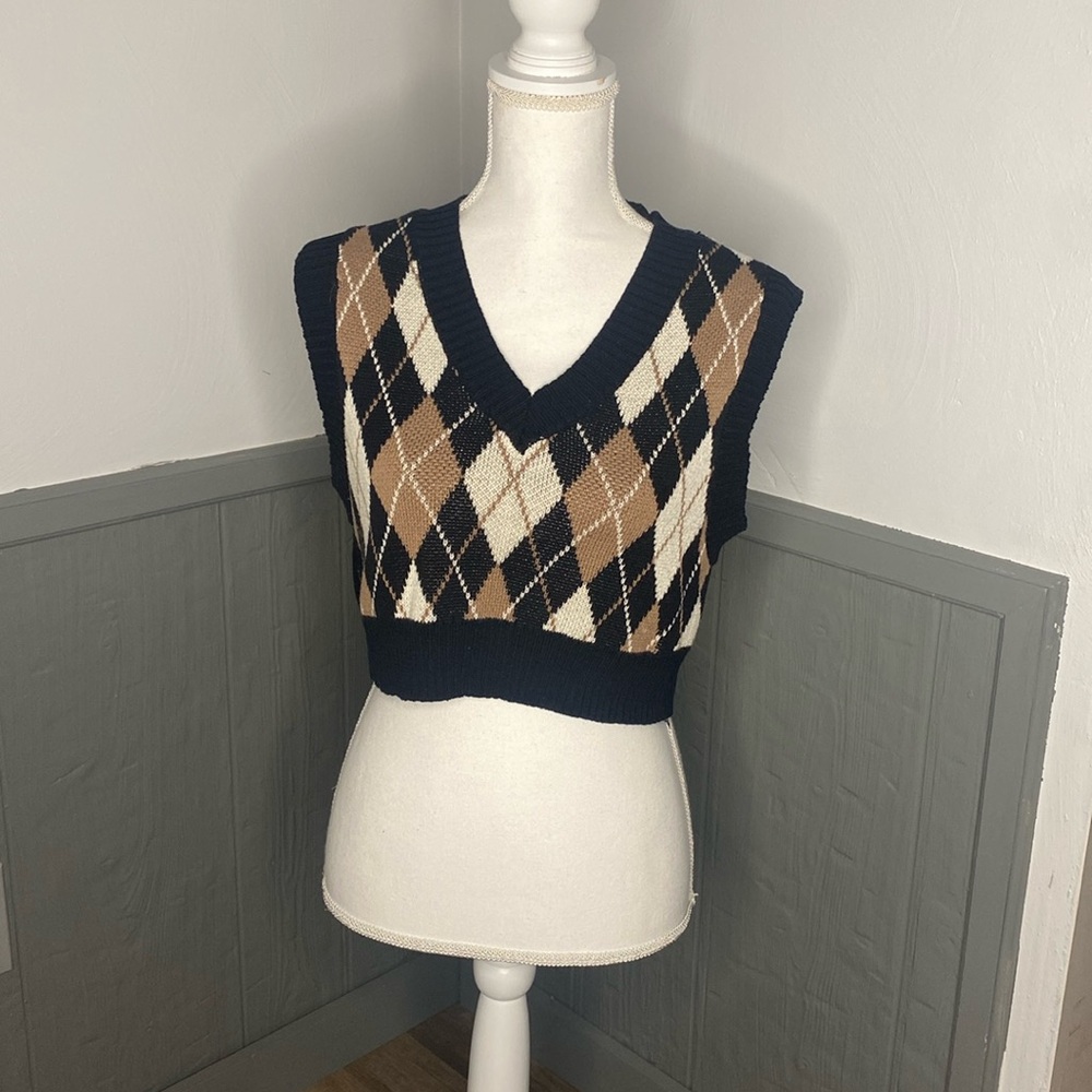 Juniors Small Cropped Vest